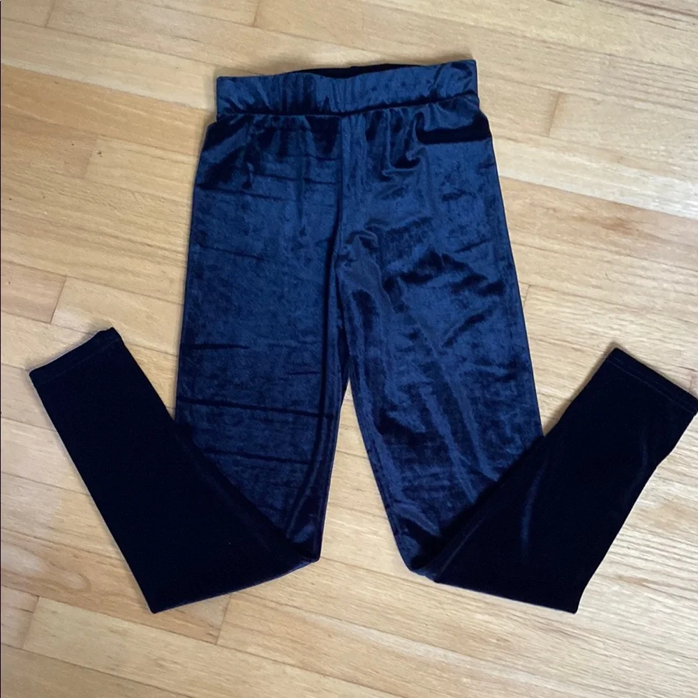 NWT Black Velvet Leggings Size XS - Picture 4 of 8